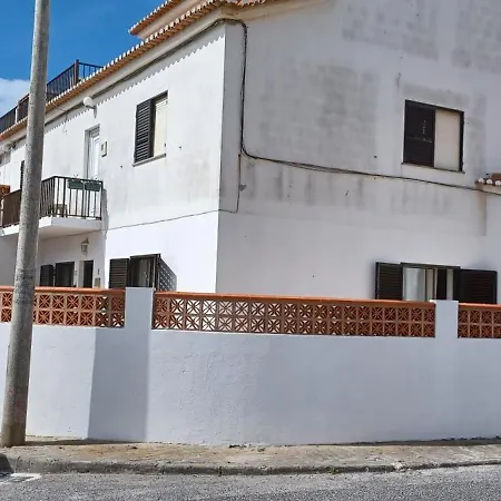 דירה Swordfish House פניש